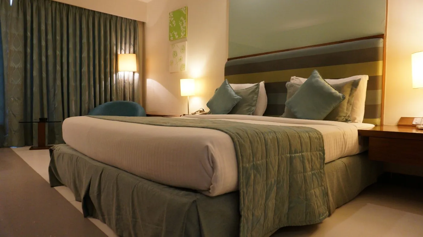 Clean and welcoming bedroom